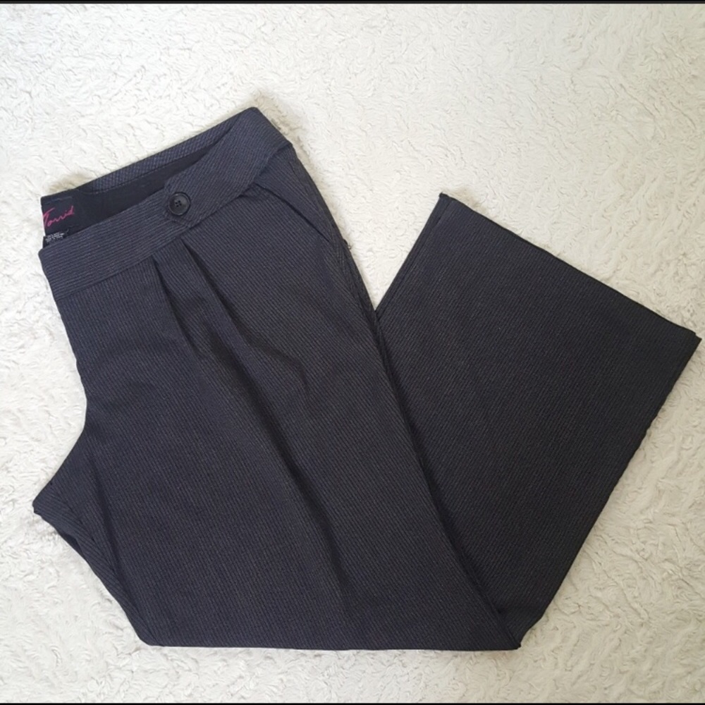 Pleated Grey Torrid Dress Pant